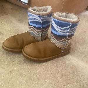 Ugg Pendleton Boot. Size 8.